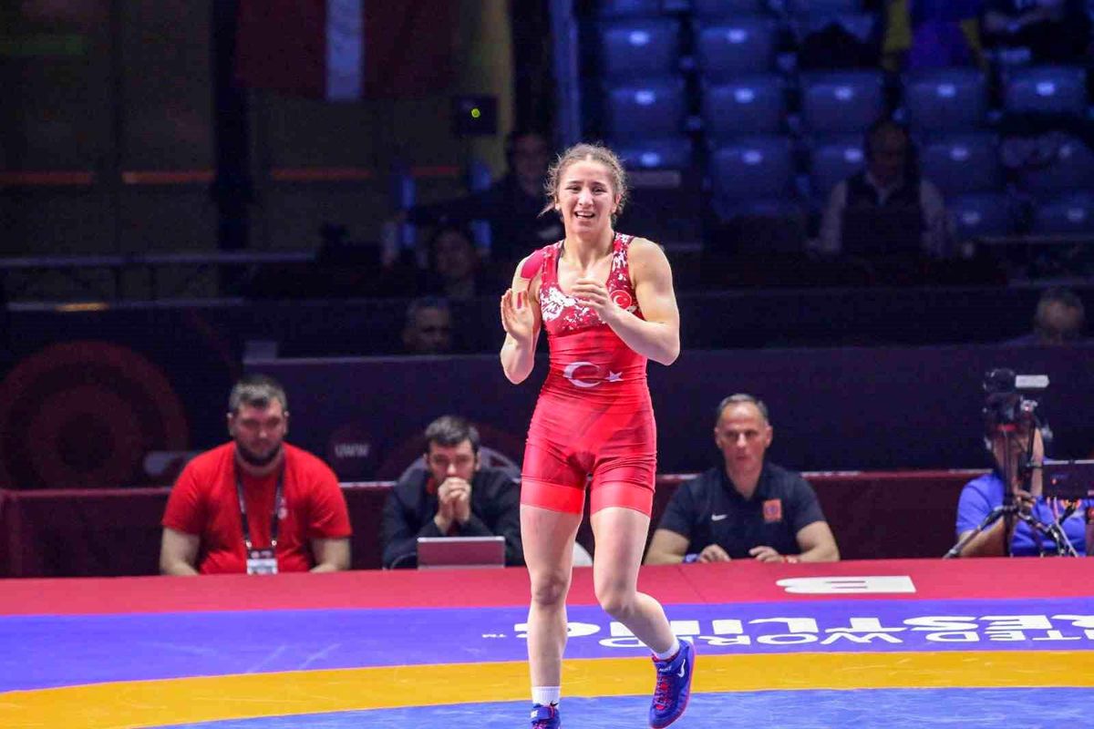 Zeynep Yetgil Avrupa Güreş Şampiyonası\'nda bronz madalya kazandı