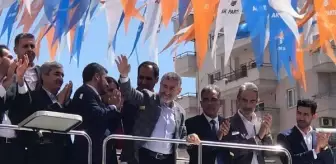 Bakan Nebati Erdemli'de Bayramlaştı