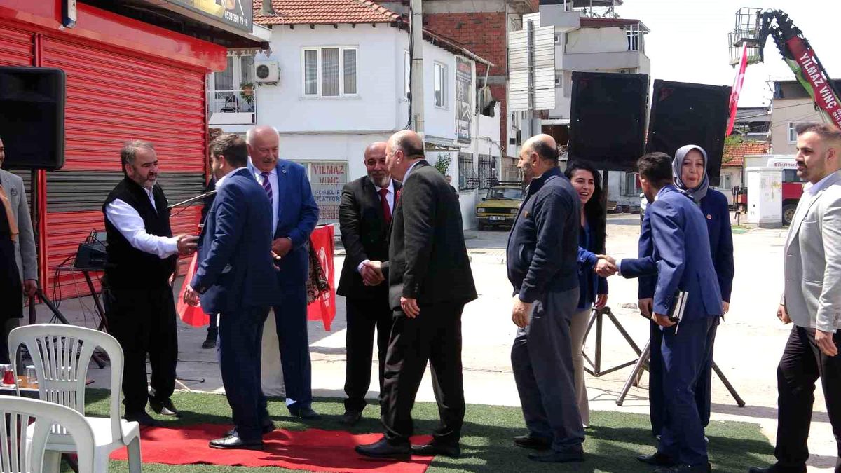 BBP Bursa Seçim Koordinasyon Merkezinde Bayramlaşma Programı Düzenlendi