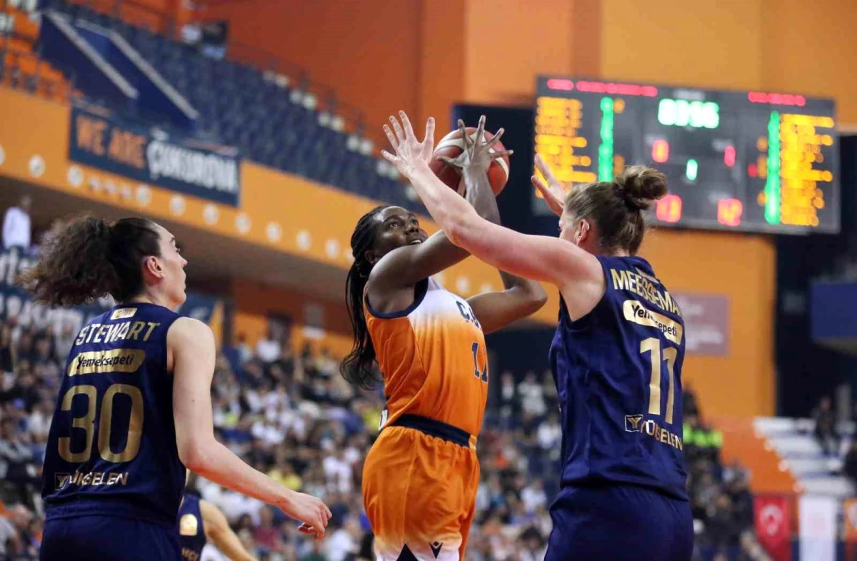 Çukurova Basketbol Kulübü, Fenerbahçe Alagöze karşı mağlup oldu