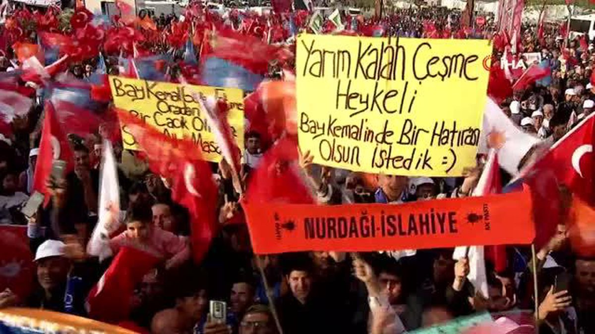Erdoğan: Şehirleri ayağa kaldırmak için 319 bin konut teslim edeceğiz