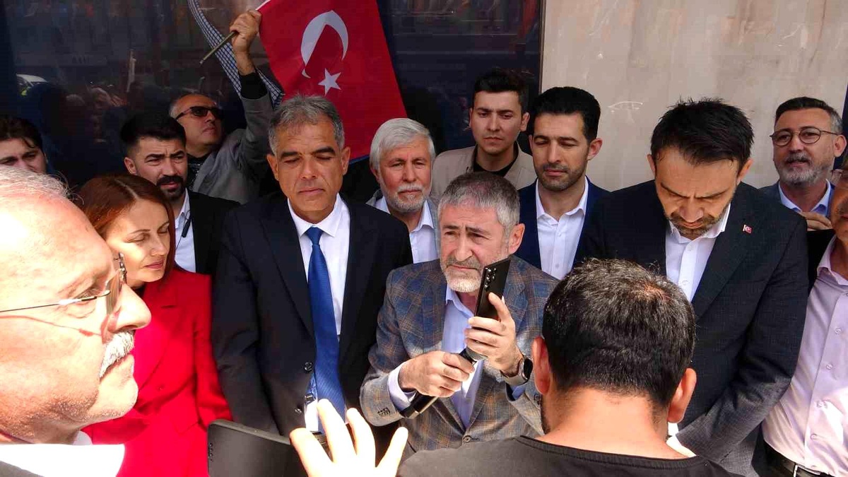 Erdoğan: Mersinde farklı netice bekliyoruz