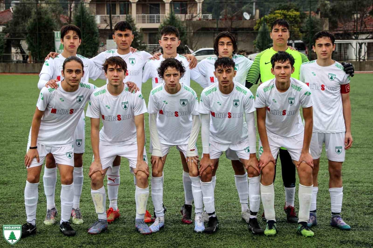 Ermaş Muğlaspor U-16 Takımı Türkiye Şampiyonası\'nda