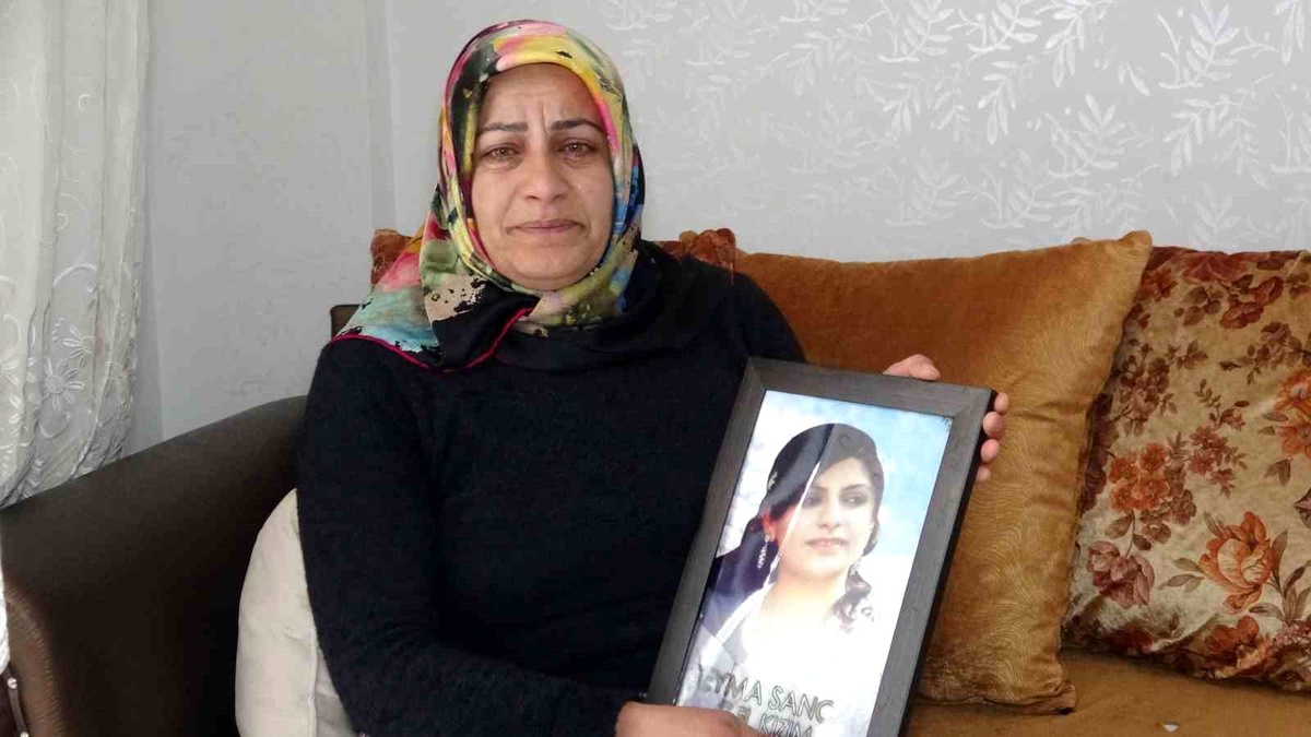 Evladı PKK tarafından kaçırılan anne Nazlı Sancar bir bayrama daha gözü yaşlı giriyor