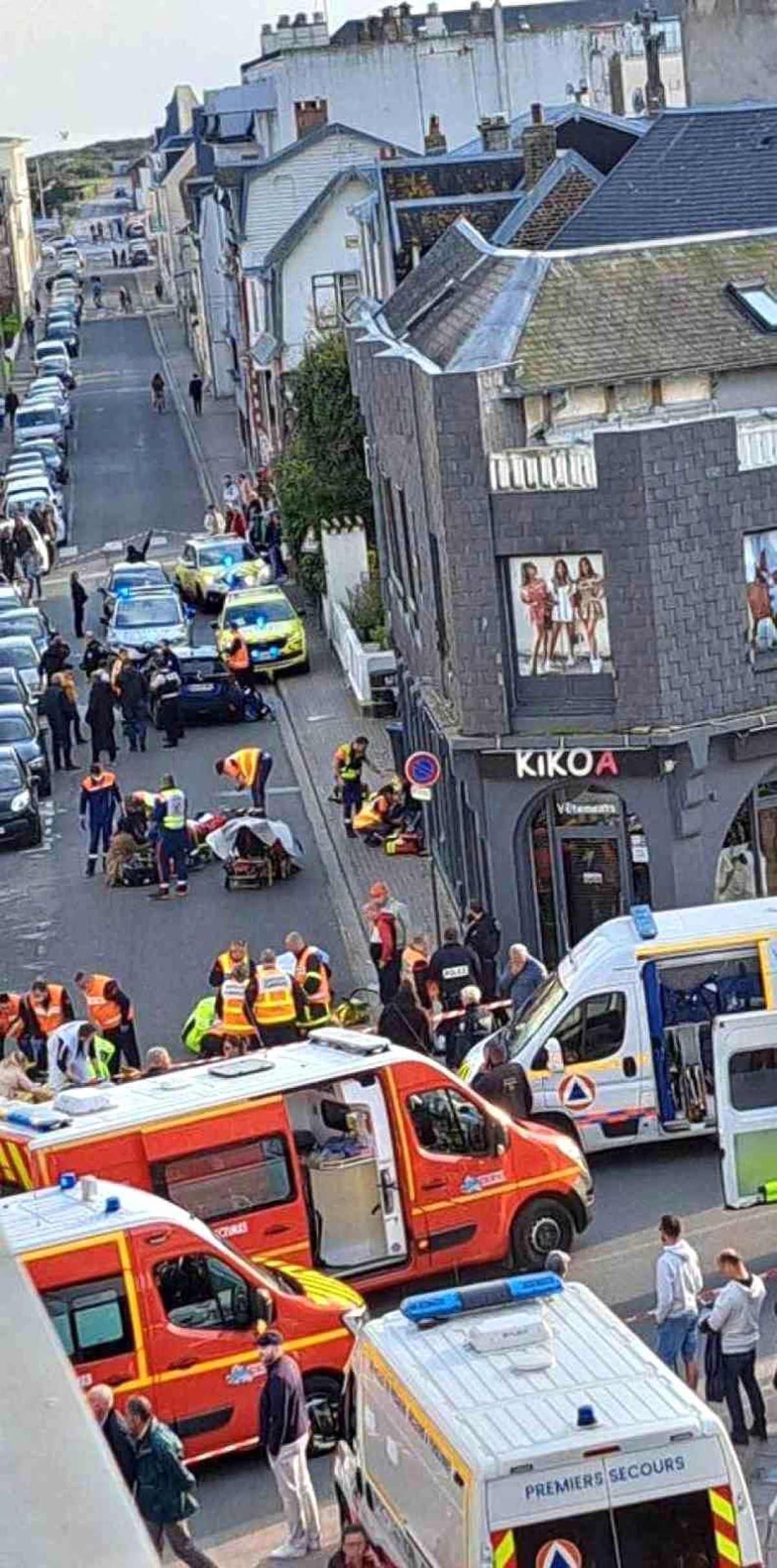 Fransa\'da Uçurtma Festivalinde Aracın Sokağa Dalması Sonucu 11 Kişi Yaralandı