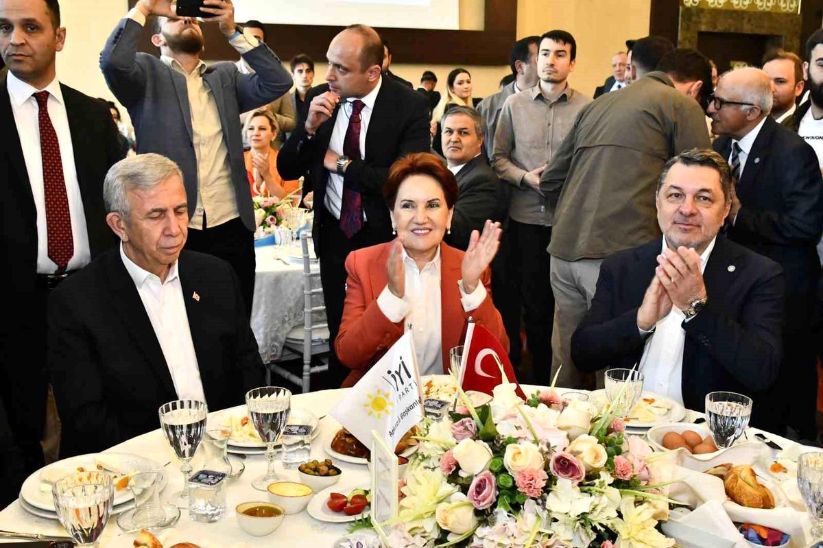 Meral Akşener: İYİ Partinin iktidar olması için başbakan olmayı hedef seçtim