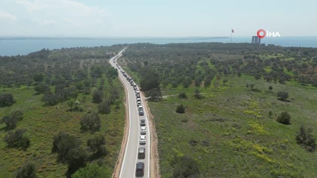 Şehitler Abidesine Ramazan Bayramında ziyaretçi akını