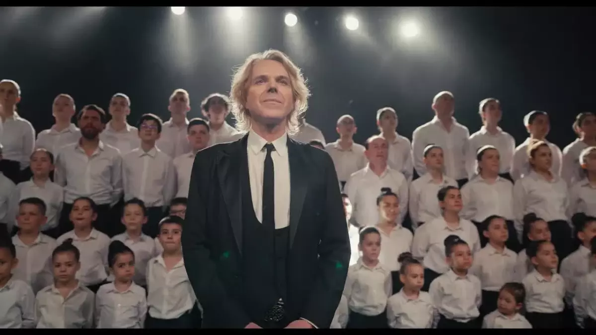 Soner Arıcanın Cumhuriyet Marşı bugün yayınlandı