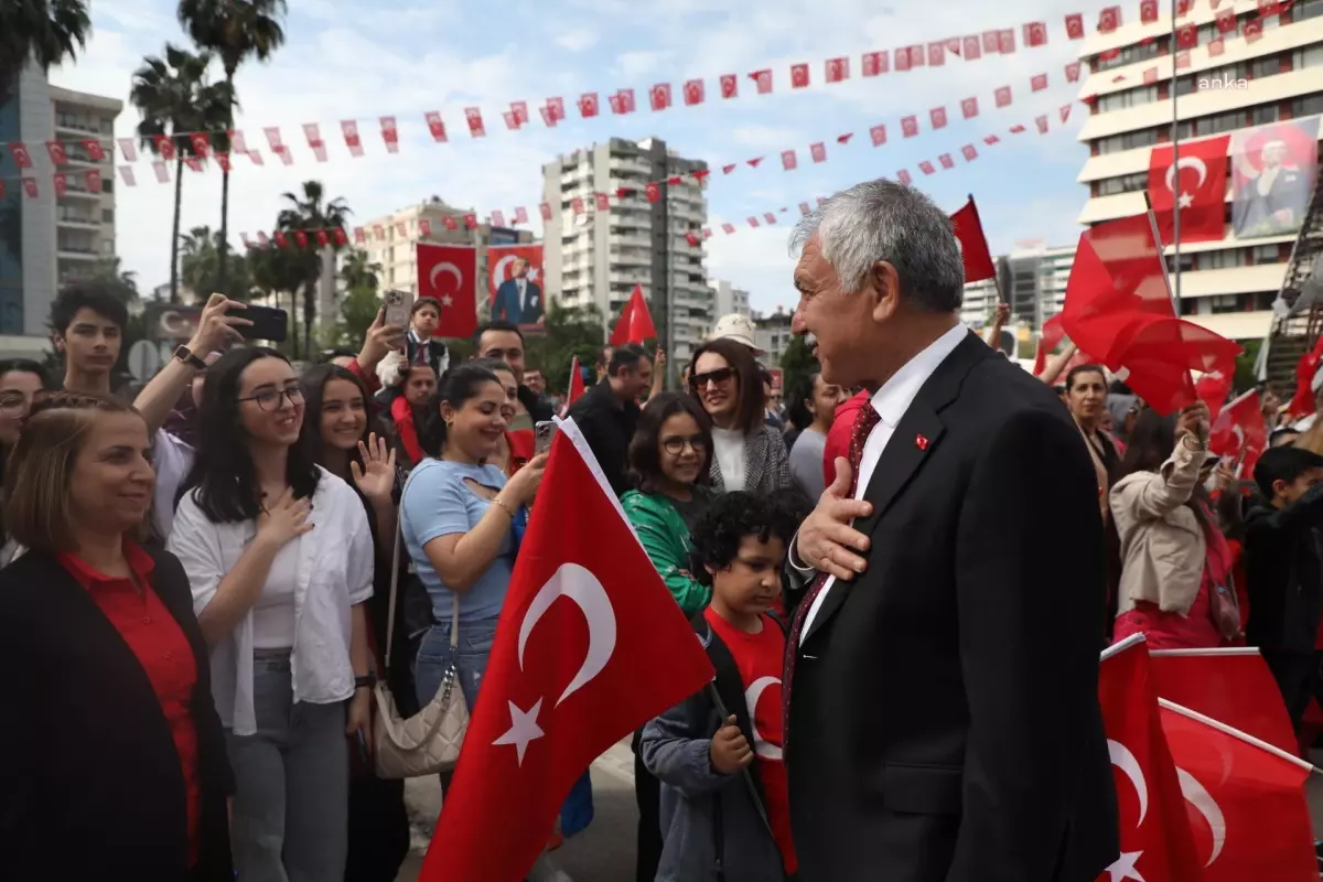 Adana\'da 23 Nisan kutlamalarında koltuk devri yapıldı