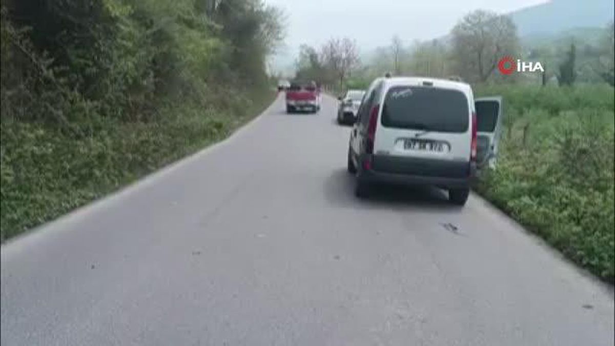 Alaplı'da tarım aracı ile otomobil çarpıştı: 2 yaralı