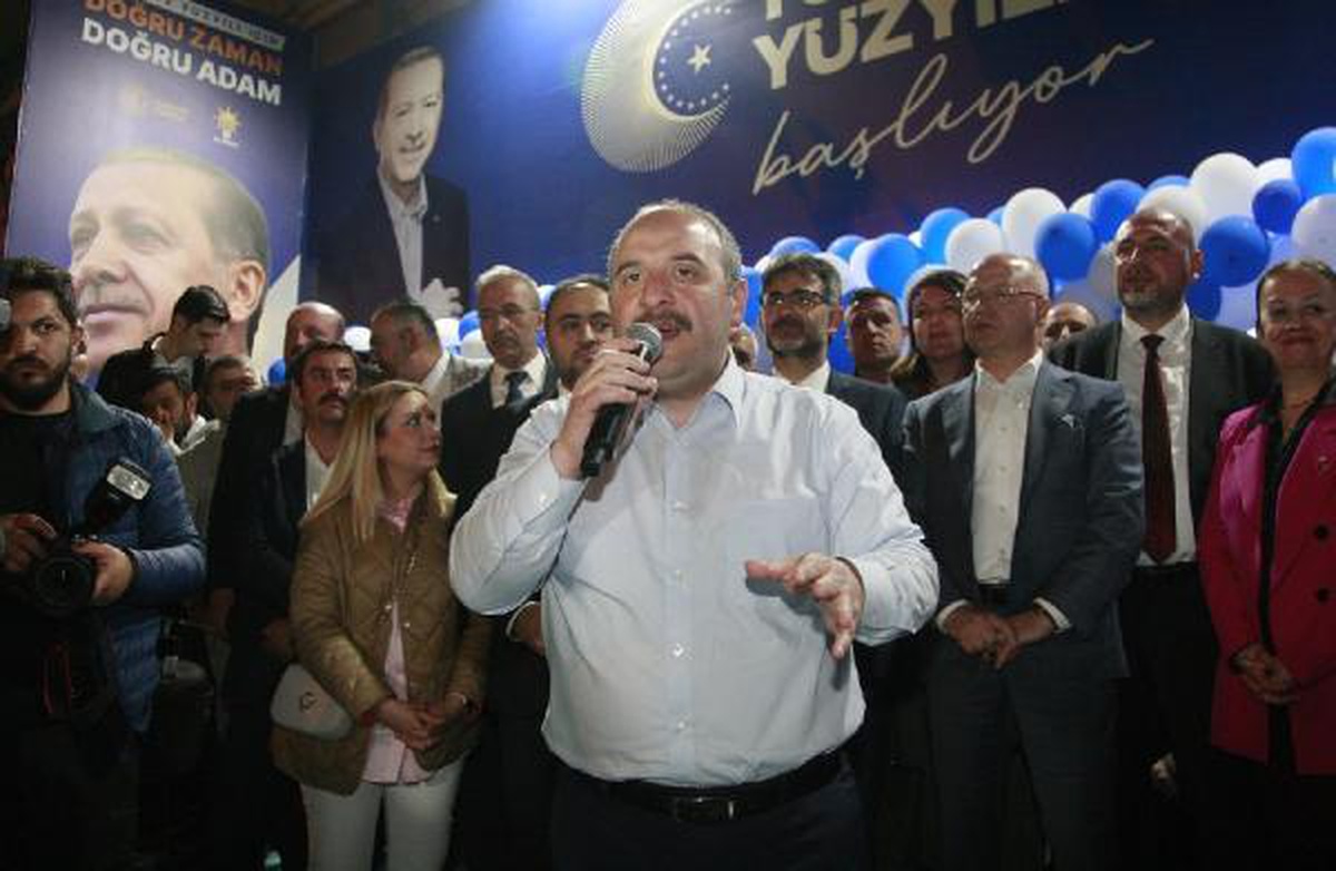 Bakan Varank, Seçim İrtibat Bürosunun Açılışına Katıldı
