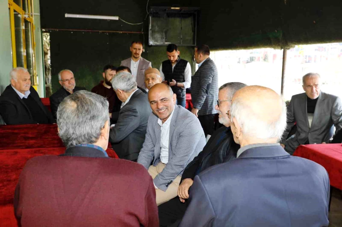 Körfez Belediye Başkanı Şener Söğüt, Sivil Toplum Kuruluşları ve Vatandaşlarla Bayramlaştı