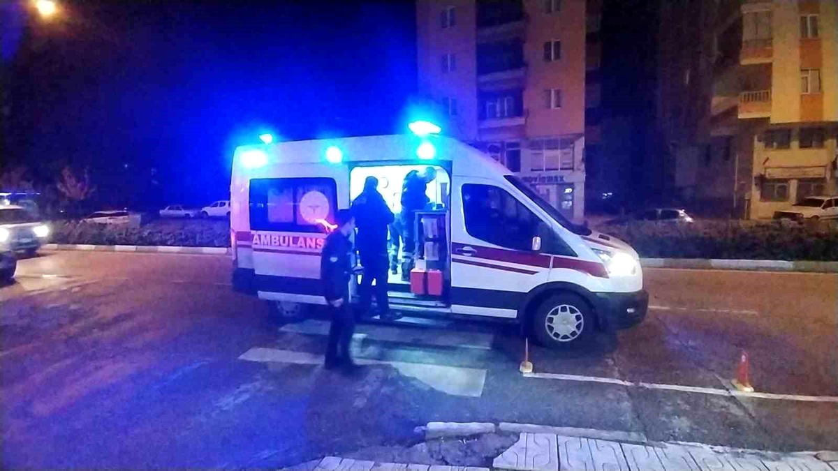 Çorum\'da bıçaklı saldırı: Yaralı otomobiliyle yardım istedi