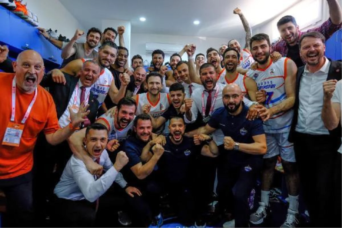 Çağdaş Bodrum Spor, Türkiye Basketbol Ligi\'nde şampiyonluk için adım adım ilerliyor