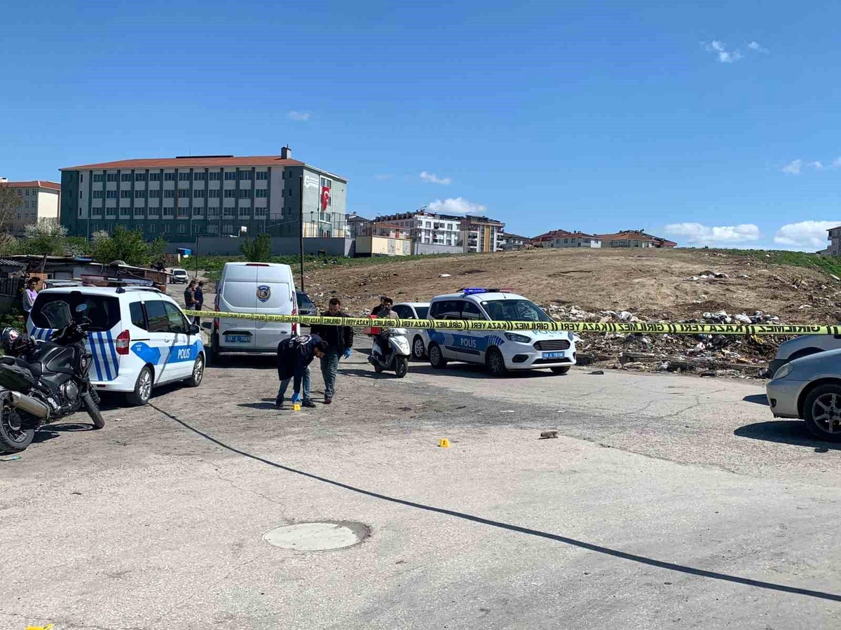 Tekirdağ\'da Çocuklara Şeker Dağıtan Polislere Ateş Açıldı