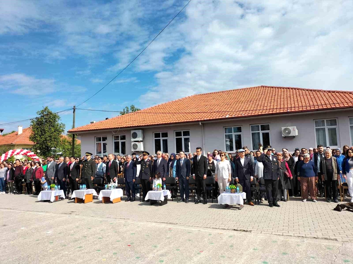 Köyceğiz\'de 23 Nisan coşkuyla kutlandı