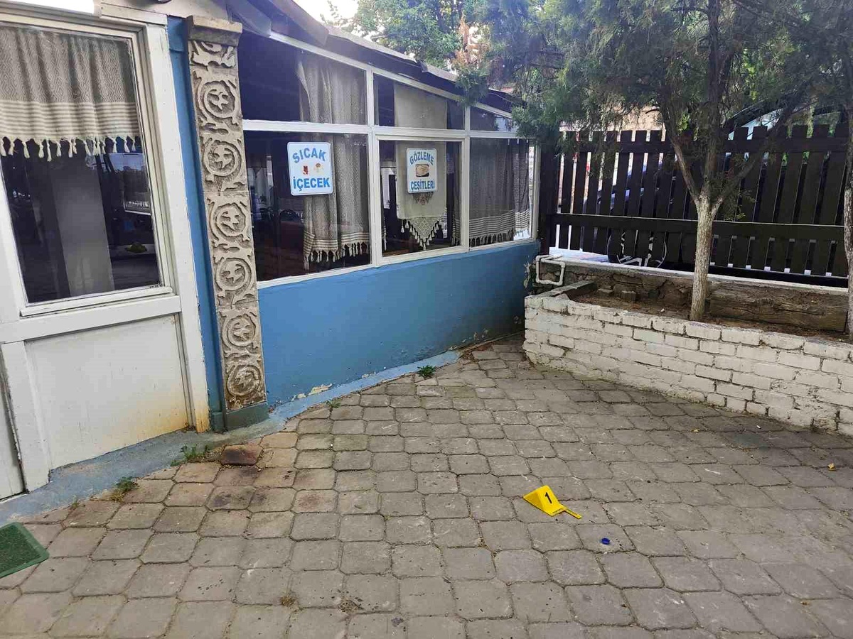 Kuşadası\'nda Silahlı Kavga: 1 Yaralı