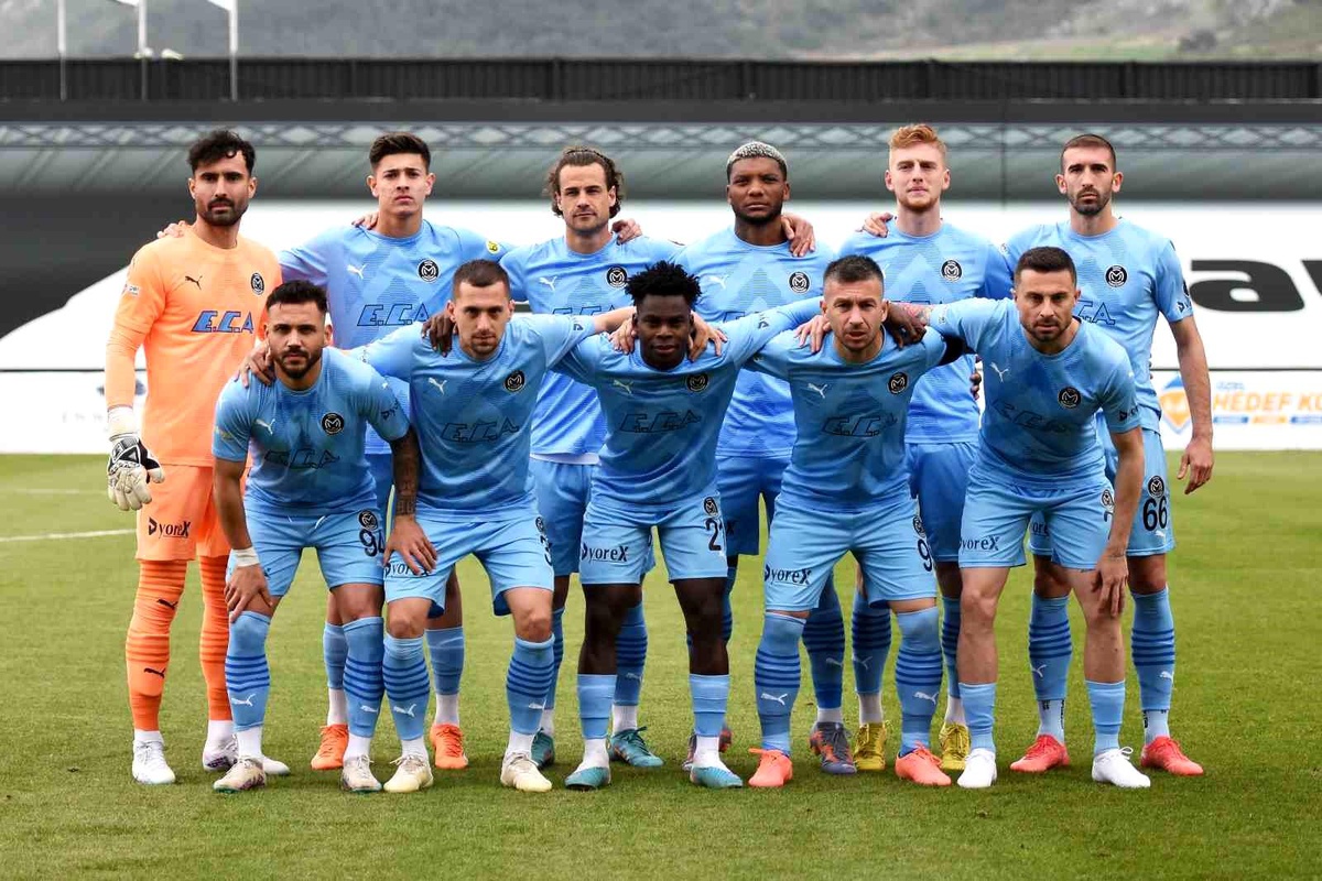 Manisa Futbol Kulübü Altınordu\'yu Konuk Ediyor