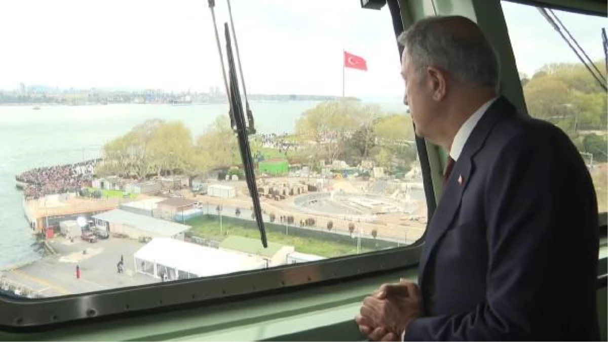 TCG Anadolu Gemisi Sarayburnu\'ndan hareket etti