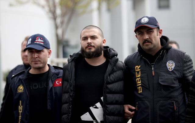 Son Dakika: Arnavutluk'tan Türkiye'ye iade edilen kripto para borsası Thodex'in kurucusu Faruk Fatih Özer tutuklandı