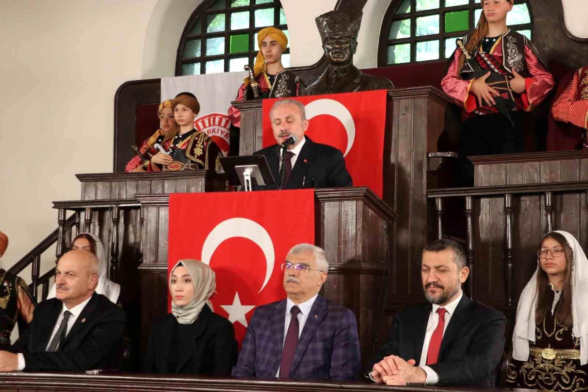 TBMM Başkanı Şentop: "Yeni dönemin Türkiye yüzyılı olması hususunda irademiz iddiamız ve ısrarımız tamdır"