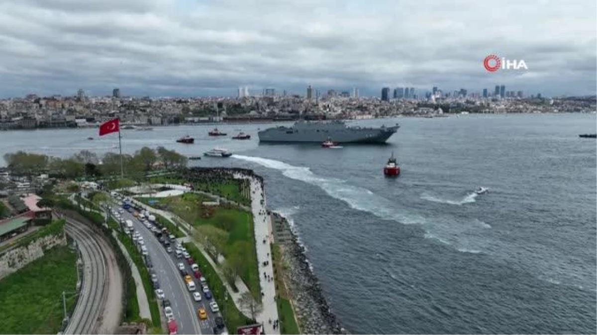 TCG Anadolu, Dolmabahçe\'den geçerek Cumhurbaşkanı Erdoğan\'ı selamlayacak