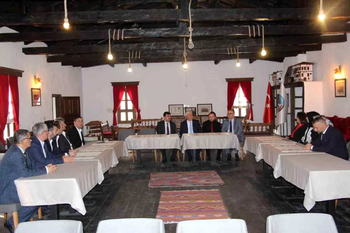 Osmaneli Belediye Başkanı Münür Şahin, spor yatırımlarını yerinde inceledi