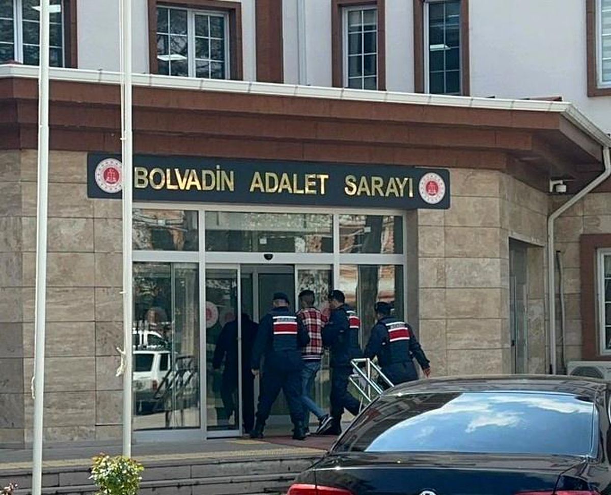 Afyonkarahisar\'da firari şahıs ticari takside yakalandı