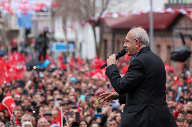 Cumhurbaşkanı Adayı Kılıçdaroğlu, Ardahan'da: 'Herkes Bulunduğu Yerde Karnını Doyuracak, Huzur İçinde Yaşayacak. Cumhurbaşkanı Adayı Kılıçdaroğlu, Ardahan'da: 'Herkes Bulunduğu Yerde Karnını Doyuracak, Huzur İçinde Yaşayacak.