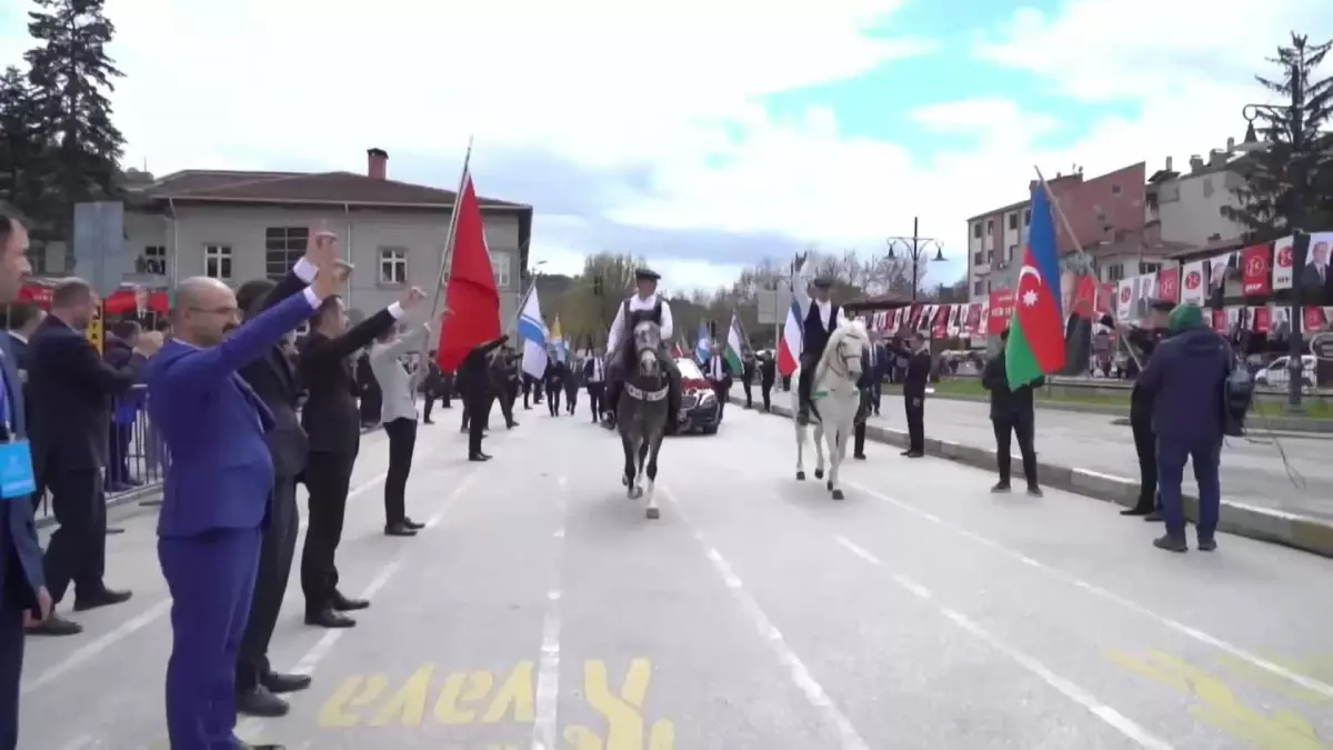 Devlet Bahçeli, Kastamonu\'da… "Geleceğin Parlak Sayfaları Cumhurbaşkanlığı Hükümet Sistemi\'yle Yazılacaktır"