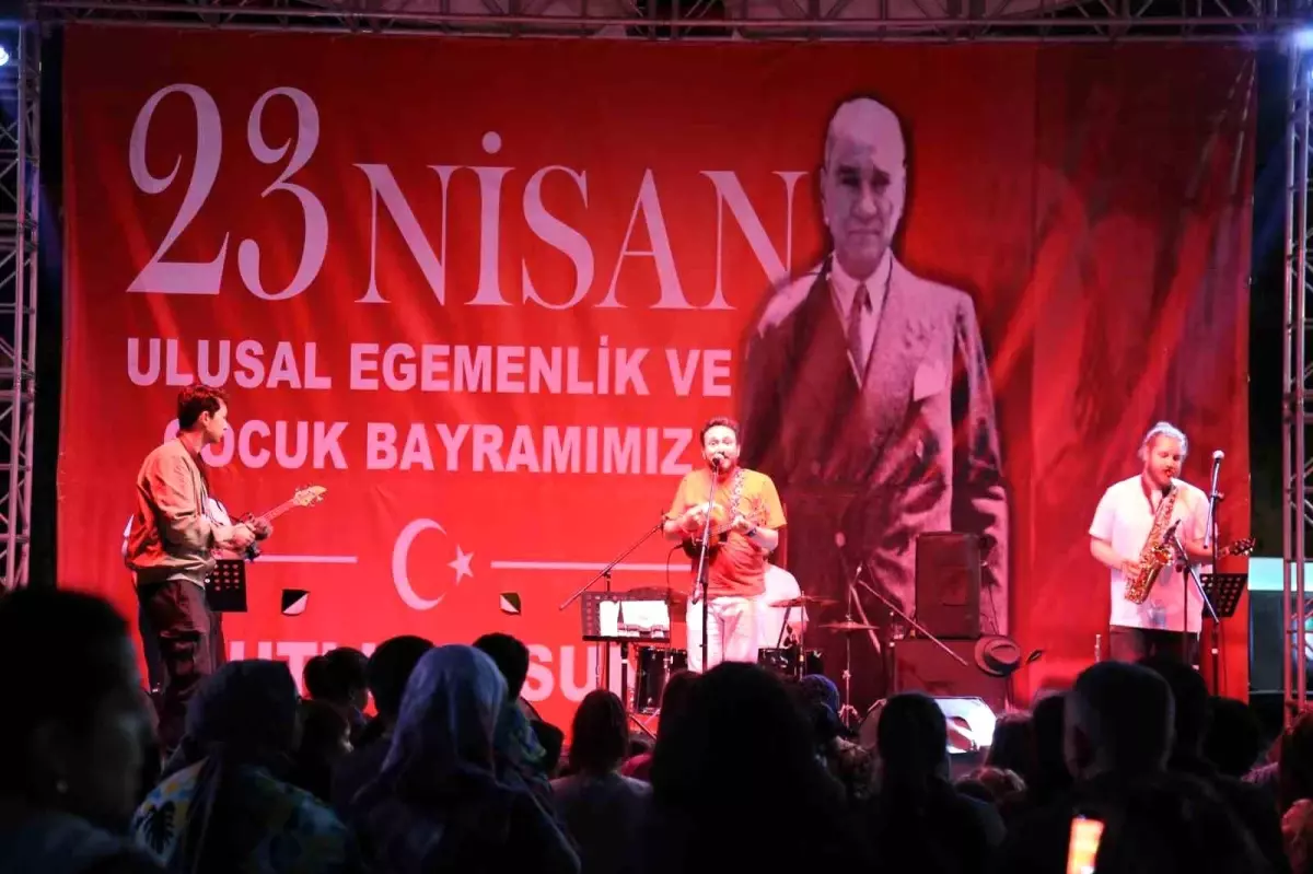 23 Nisan Ulusal Egemenlik ve Çocuk Bayramı Döşemealtında Kutlandı