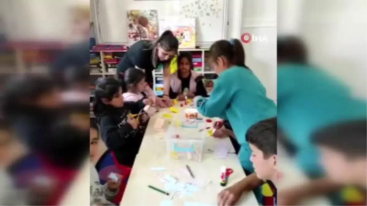 Depremzede öğretmen adayı çocuklarla iyileşiyor