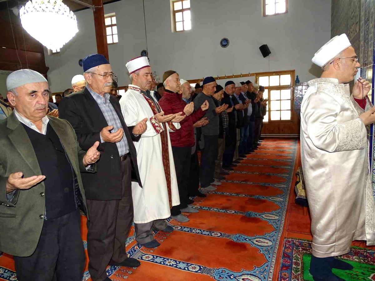 Kütahya\'da Yağmur Duası Etkinliği Yapıldı