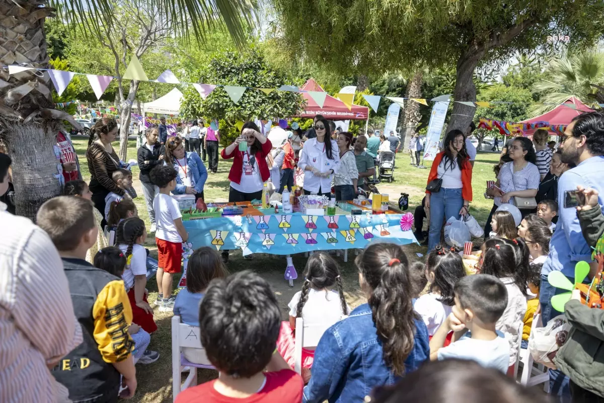 Mersin Büyükşehir Belediyesi, 23 Nisan Coşkusunu Kente Yaydı