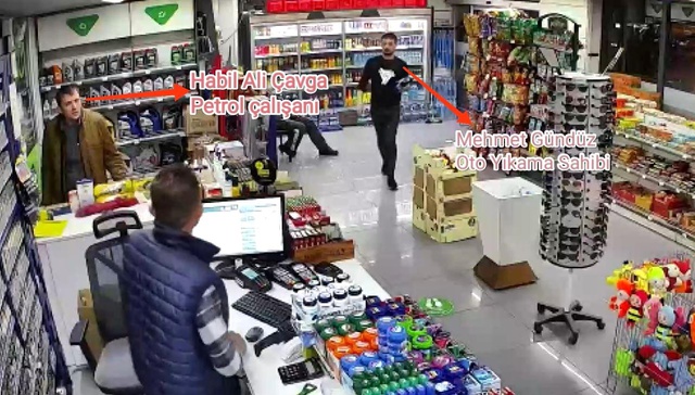 Oyuncak tabancayla korkutup binlerce lira çalan zanlı iş yerinin çalışanı çıktı Oyuncak tabancayla korkutup binlerce lira çalan zanlı iş yerinin çalışanı çıktı