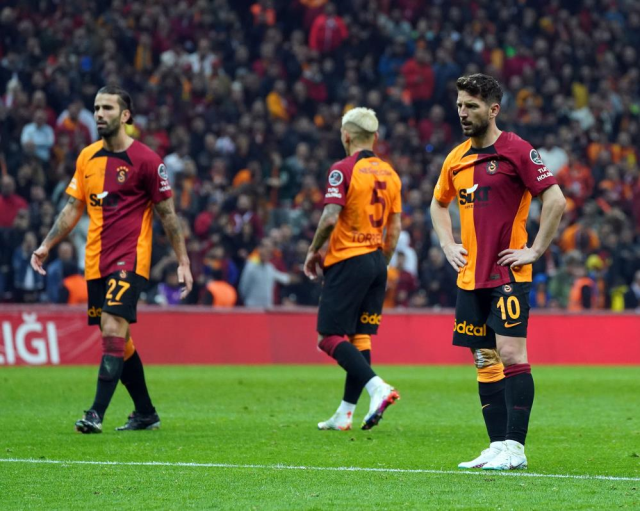 Rıdvan Dilmen, Galatasaray maçında bambaşka bir detaya takıldı: Skandal