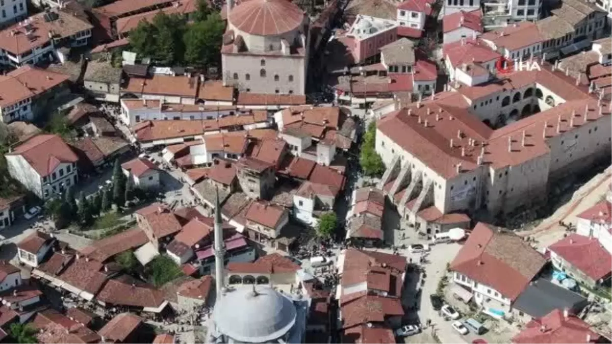 Safranbolu bayramda on binlerce turist ağırladı