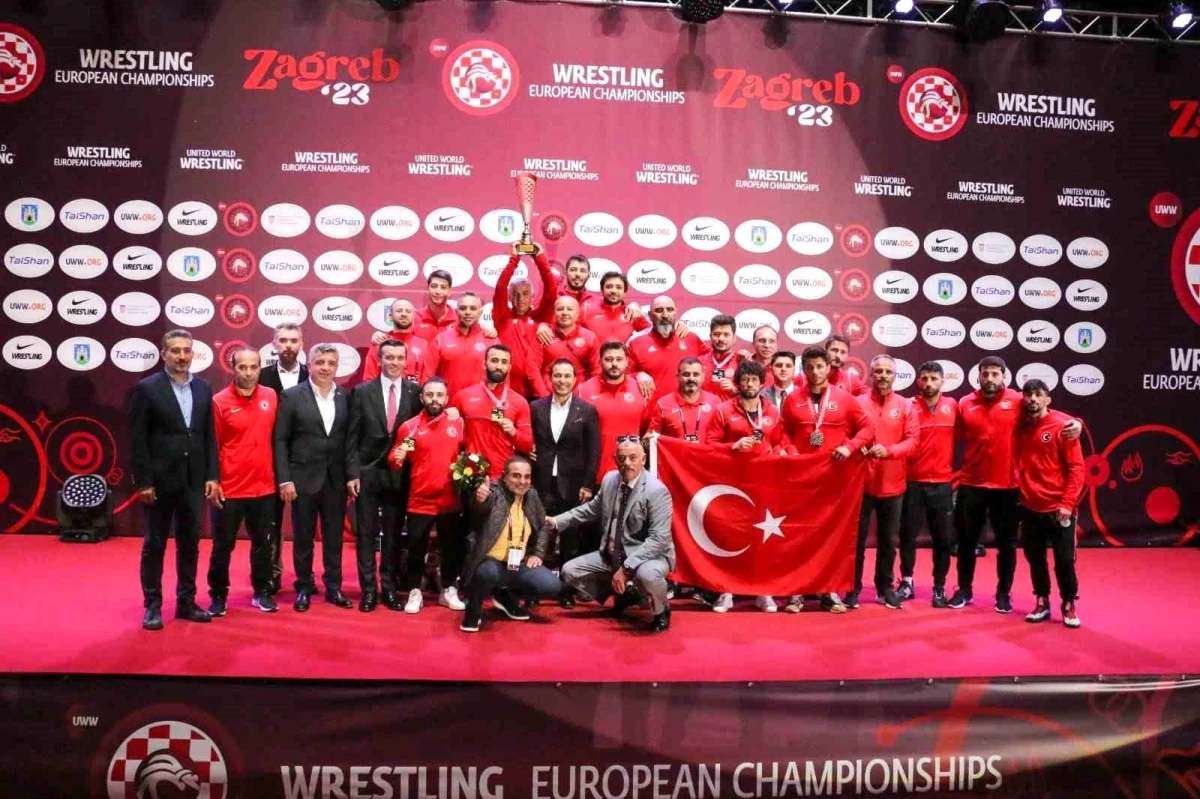 Türkiye Güreş Milli Takımı 17 madalya ile Avrupa Şampiyonasına damga vurdu