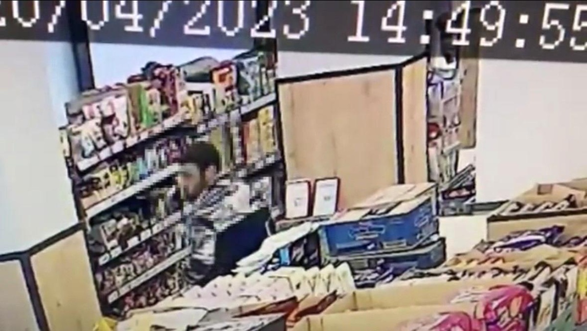Ümraniyede Zincir Marketlere Giren Şahıs Tutuklandı