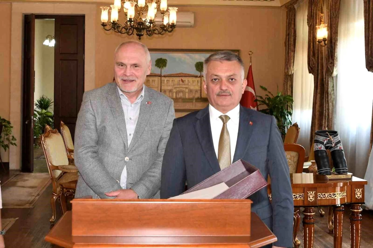 Antalya Valisi Ersin Yazıcı, Çek Cumhuriyeti Ankara Büyükelçisi\'ni ağırladı