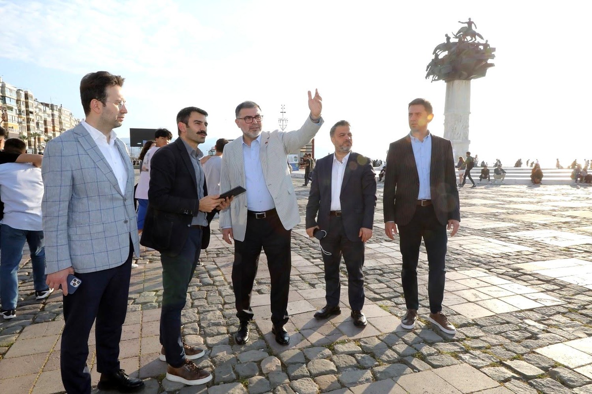 AK Parti İzmir, Cumhurbaşkanı Erdoğan\'ın mitingi için çağrı yaptı