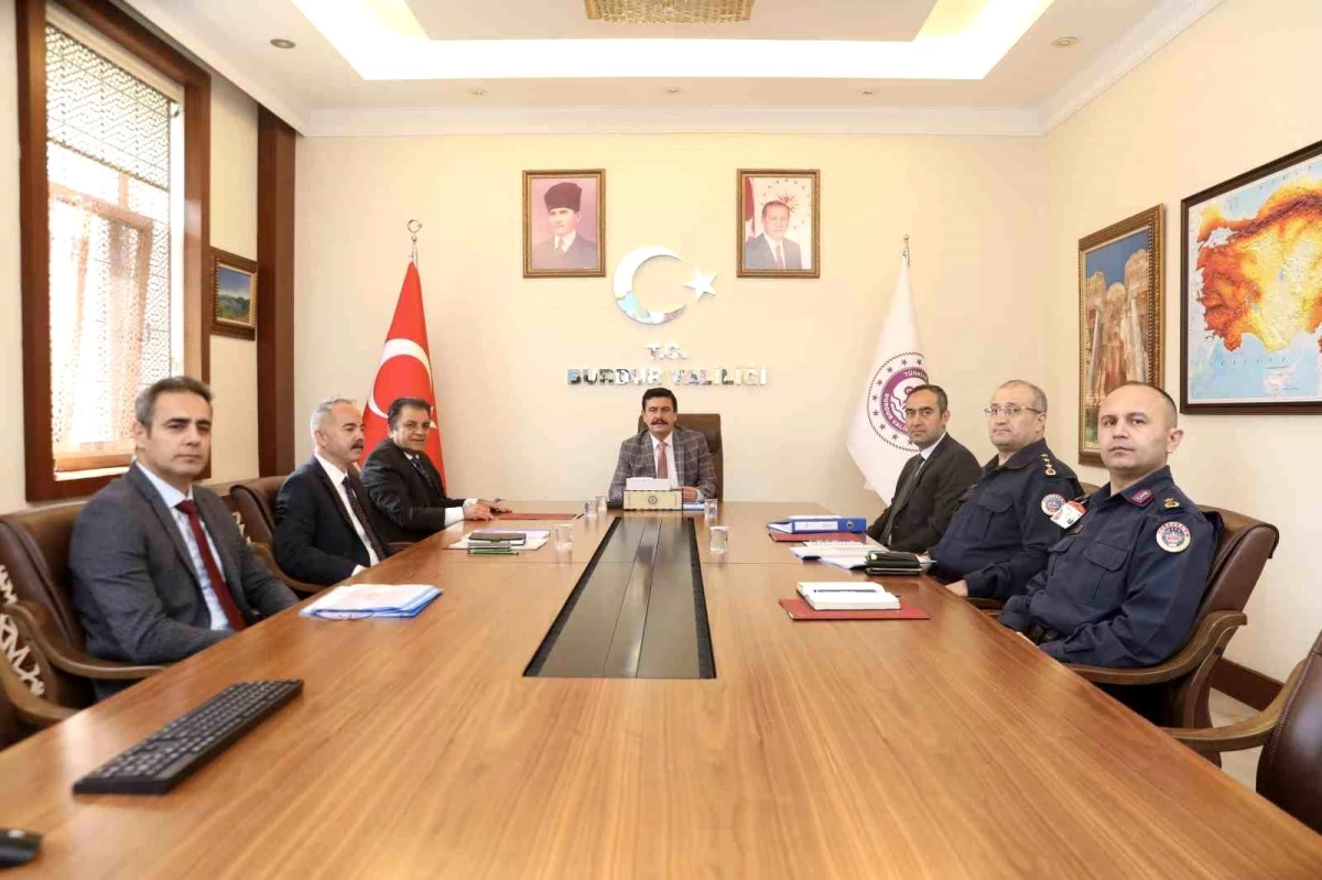 Burdur Valisi Ali Arslantaş Başkanlığında Seçim Güvenliği Toplantısı Yapıldı