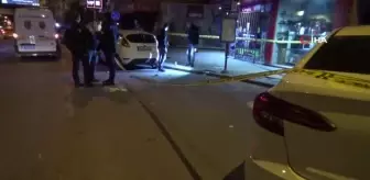 İzmir'de Bıçaklı ve Silahlı Saldırı Sonucu Bir Kişi Hayatını Kaybetti