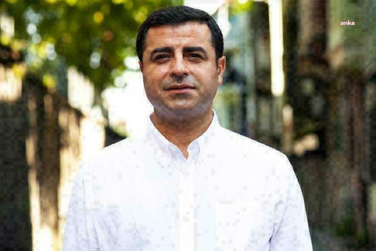 Demirtaş, Erdoğan\'ın İmralı\'ya gönderdiği heyetin amacını sorguladı