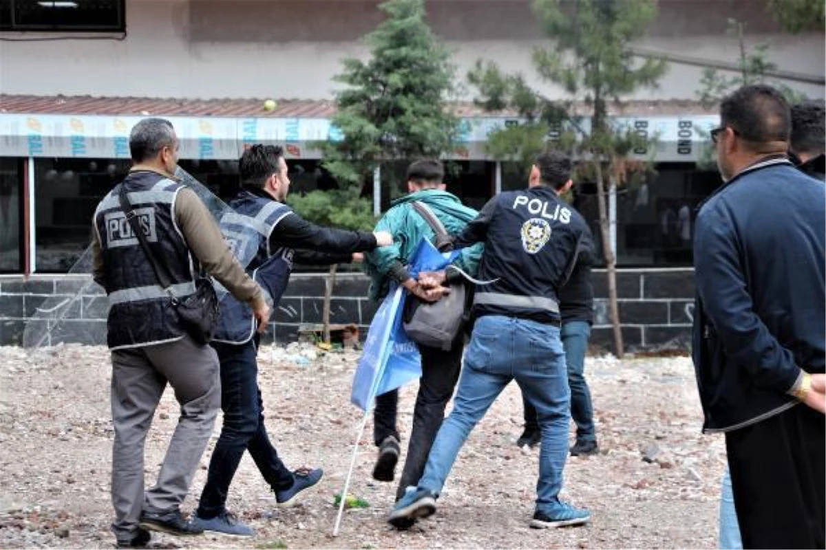 Diyarbakır\'da PKK/KCK operasyonu protestosu engellendi