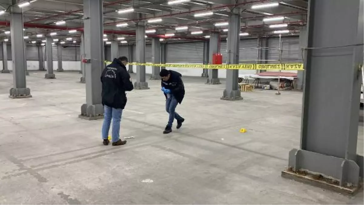 Kocaeli'de düğün salonu çıkışında çıkan kavgada 2 genç bıçaklandı