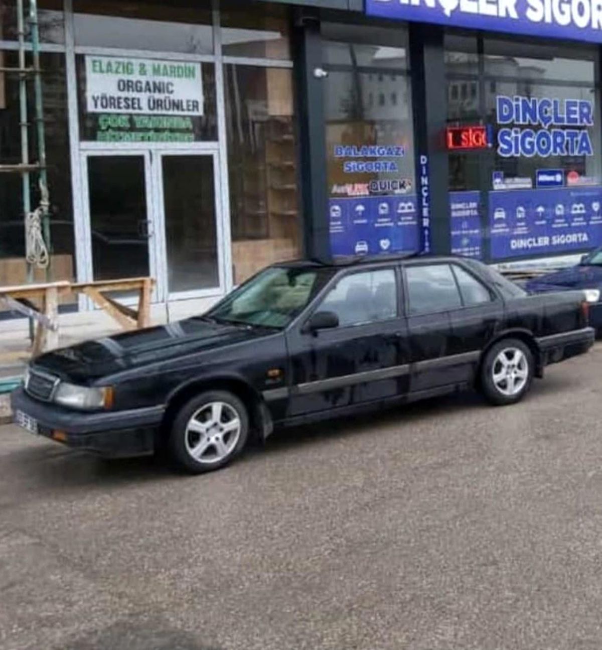 Elazığ\'da çalınan araç boş arazide bulundu