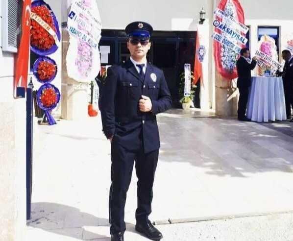 Genç polis memuruna en acı veda! Hamile eşi ayakta duramadı, babasının sözleri yürek yaktı