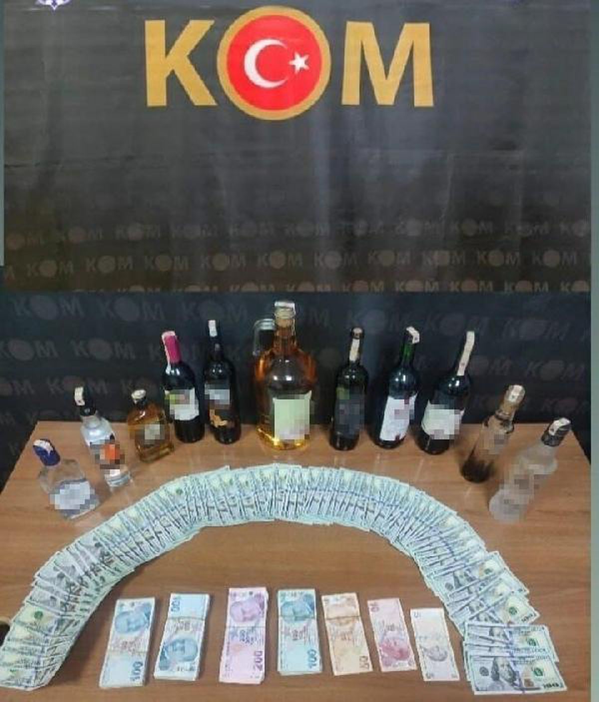 Muğla\'da Sahte Dolar Operasyonu: 3 Kişi Gözaltına Alındı
