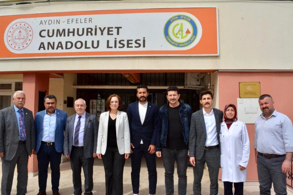 MHP Aydın Milletvekili Adayı Deniz Depboylu, mezun olduğu liseyi ziyaret etti